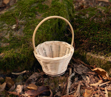 Load image into Gallery viewer, Easter DIY Basketry kit for beginners | Mini basket with handle