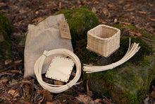 Load image into Gallery viewer, DIY Basketry kit for beginners | Cube Basket