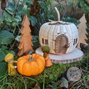 Rattan/Wicker Pumpkin House | Fairy House | Pumpkin | Handmade | Hand-dyed | Limited Edition for Halloween